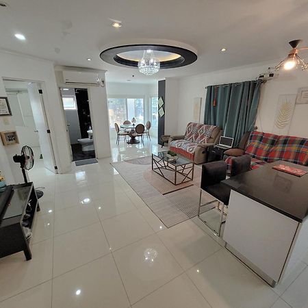 Lucky Suite Kandi 2 Bedrooms Анхелес Экстерьер фото