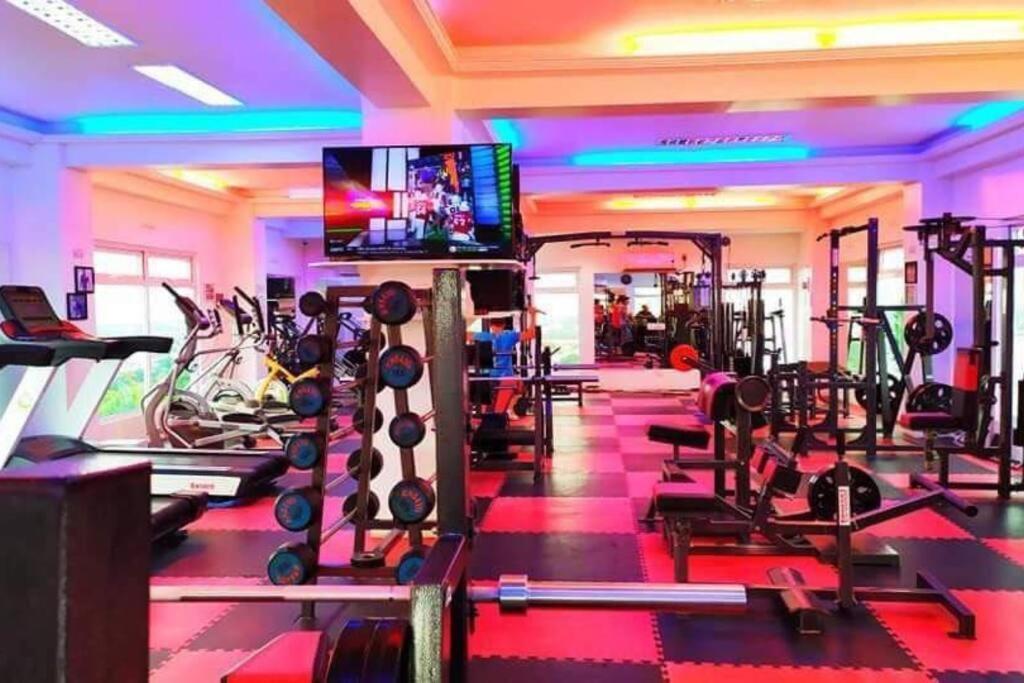 Lucky Suite Kandi 2 Bedrooms Анхелес Экстерьер фото