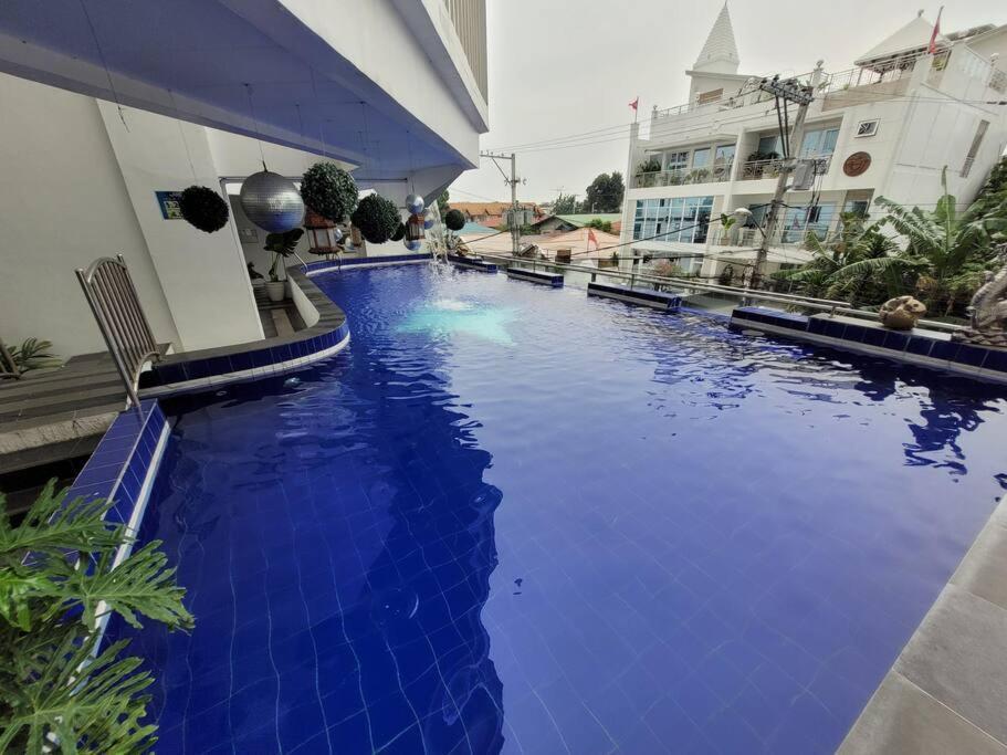 Lucky Suite Kandi 2 Bedrooms Анхелес Экстерьер фото